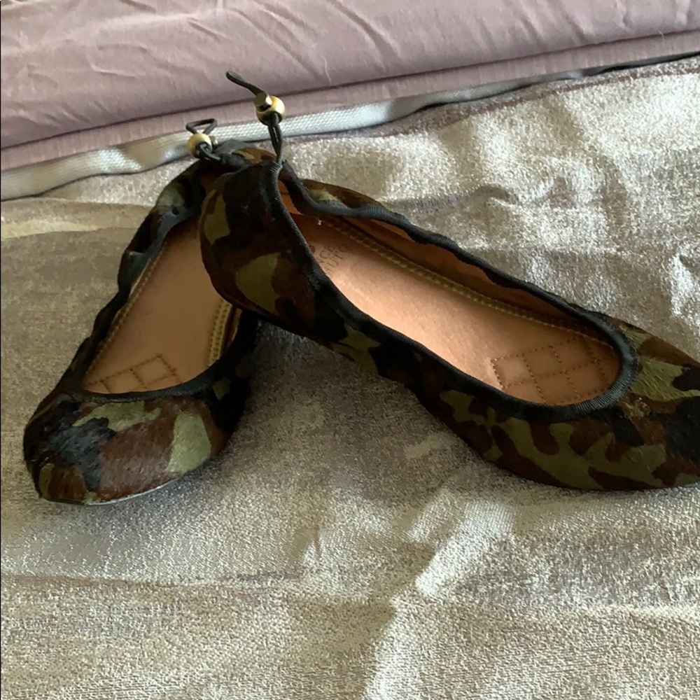 Vince Camino flats